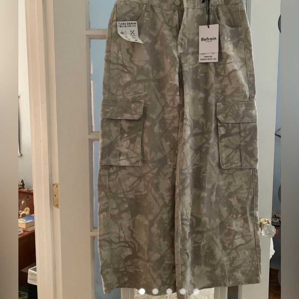 Women's baggy camo Cargo Jeans